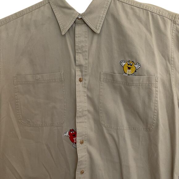 Vintage 90's Planet Mars M & M's Candy Shirt Men's Size Large Beige Embroidered - Picture 2 of 8